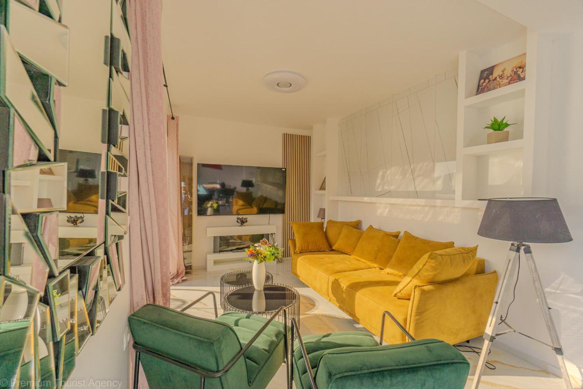 Ivica Super Comfortable, Newly Furnished Apartment In A Top Location メタイナ エクステリア 写真